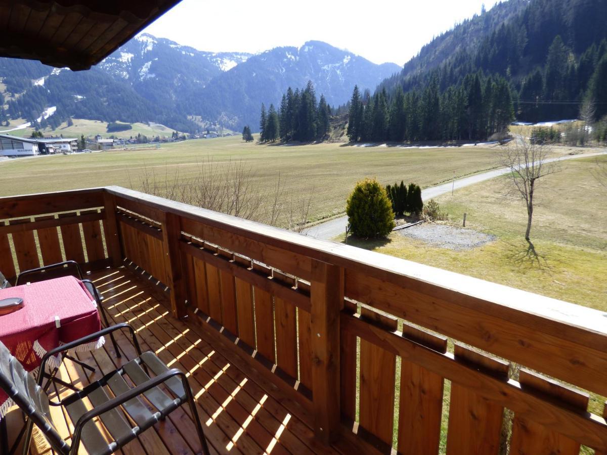 Haus Alpenland Hotel Tannheim Bagian luar foto