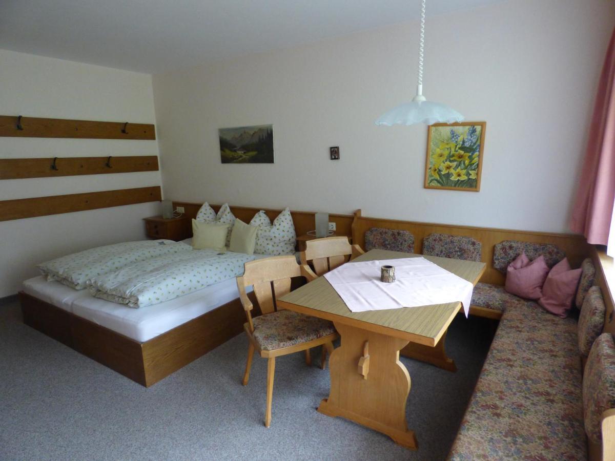 Haus Alpenland Hotel Tannheim Bagian luar foto