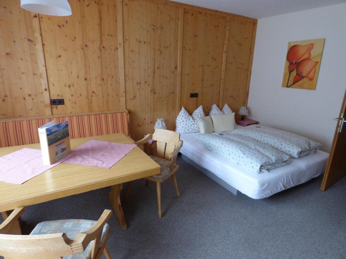 Haus Alpenland Hotel Tannheim Bagian luar foto