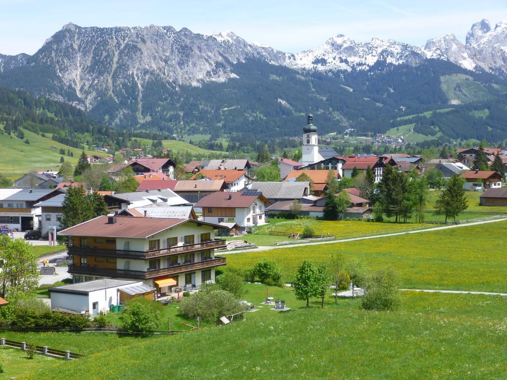 Haus Alpenland Hotel Tannheim Bagian luar foto