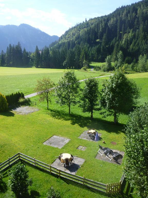 Haus Alpenland Hotel Tannheim Bagian luar foto